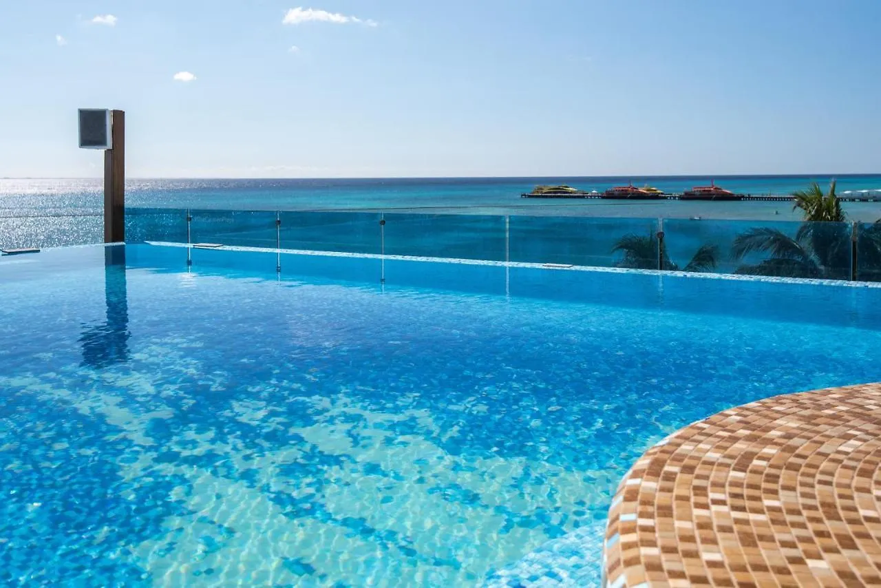 *****  We Uniq Hotel El Carmen Adults Only Mexico