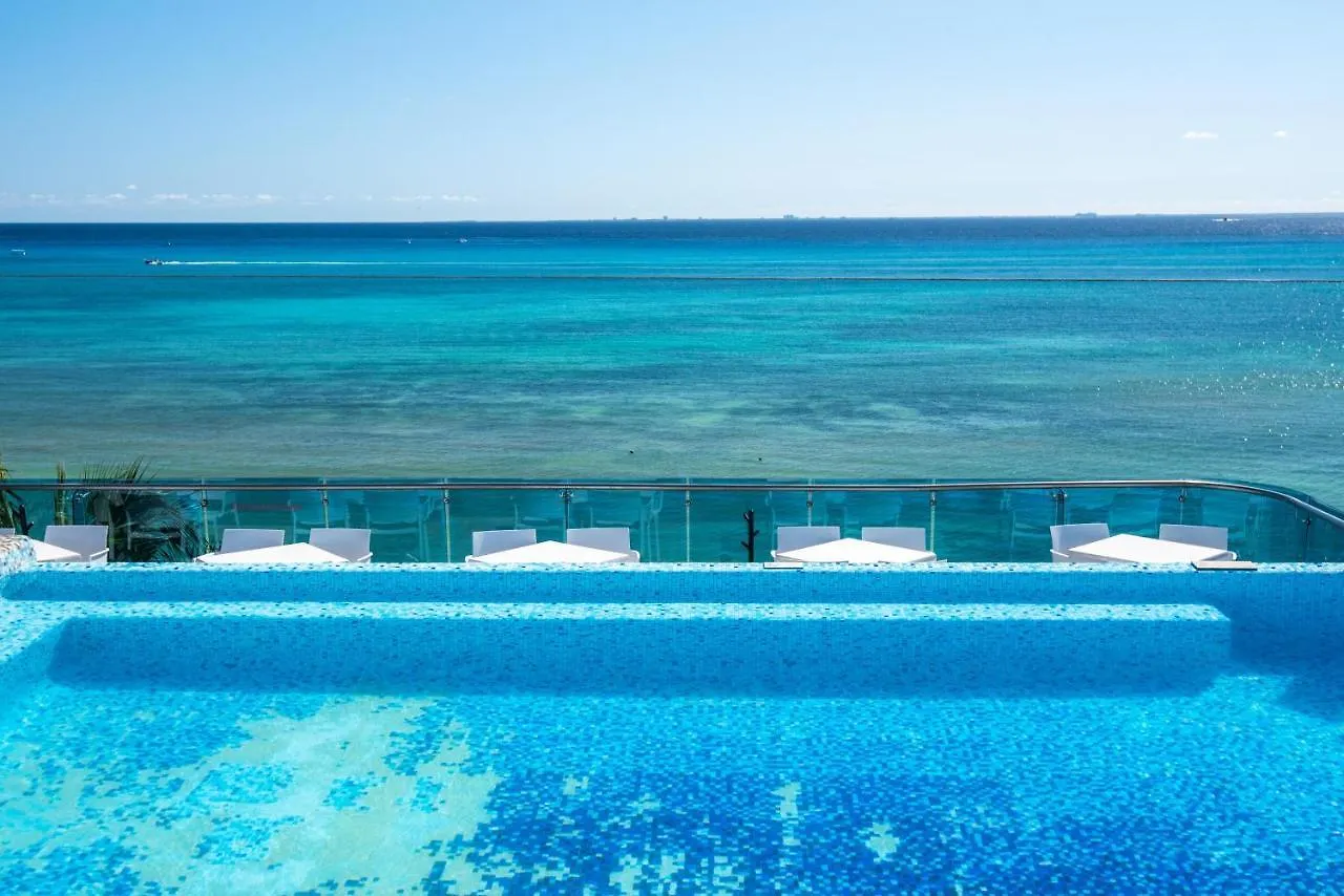 We Uniq Hotel El Carmen Adults Only Playa del Carmen